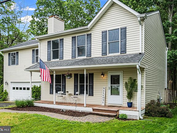 3rd image of 1191 Gwynne Ave