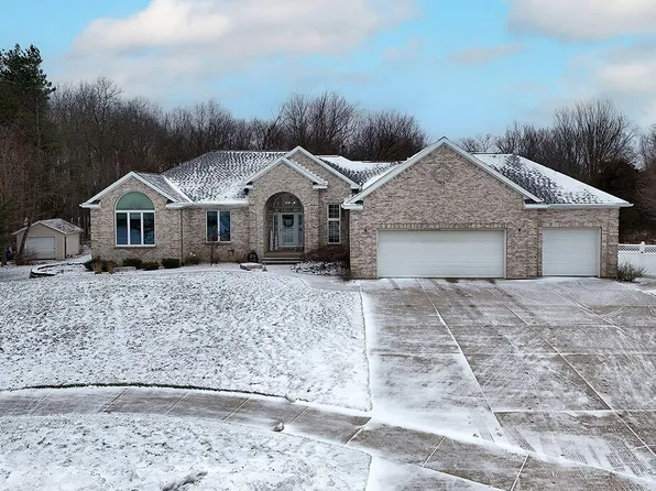 5009 Red Maple Ct SW, Wyoming, MI 49418