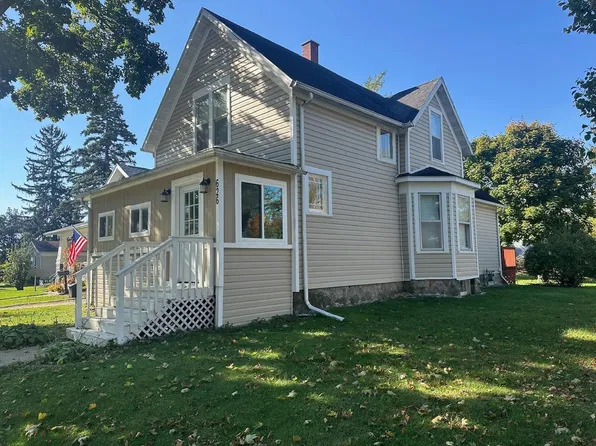 626 Center STREET, Lake Geneva, WI 53147
