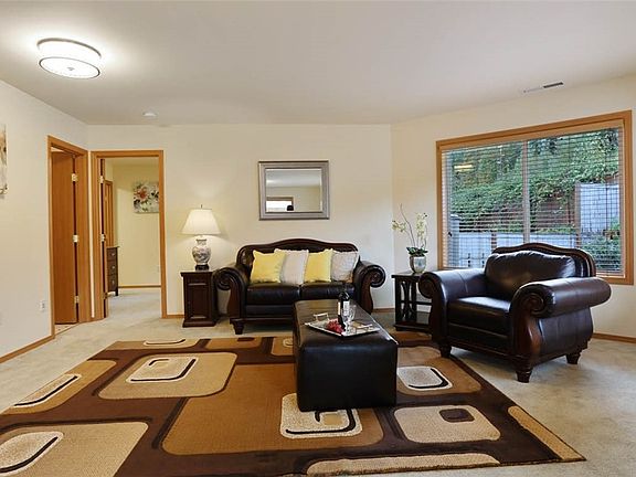 Spacious living room.