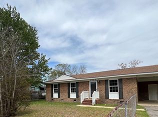 1934 Pumpkin Rd, Fayetteville, NC 28304