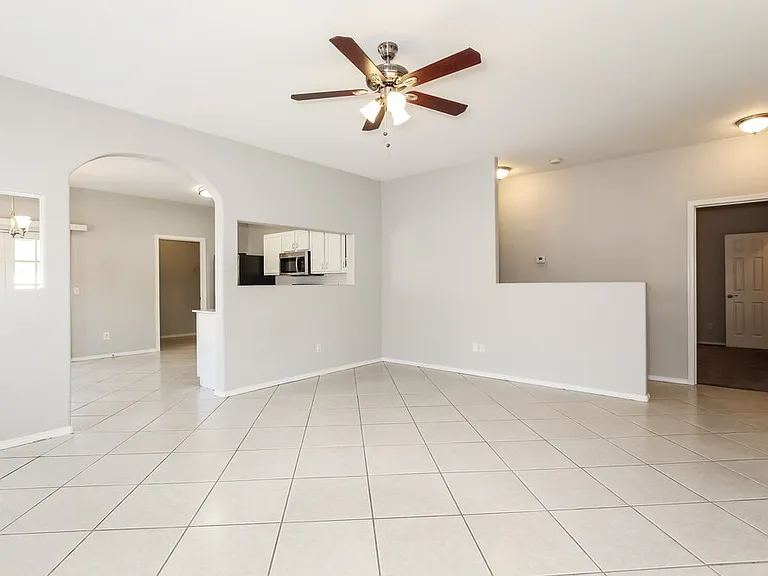 6622 W Riva Rd — Photo 2