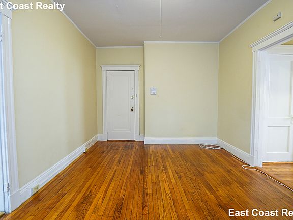 3rd image of 220 Kelton St #224-6