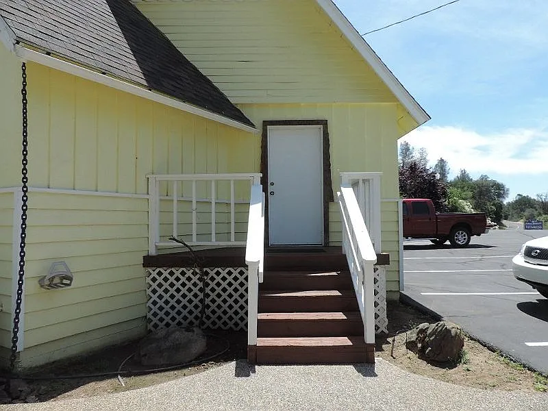 35262 Highway 41 photo 1