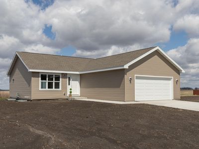 214 4th Pl, Claremont, MN, 55924