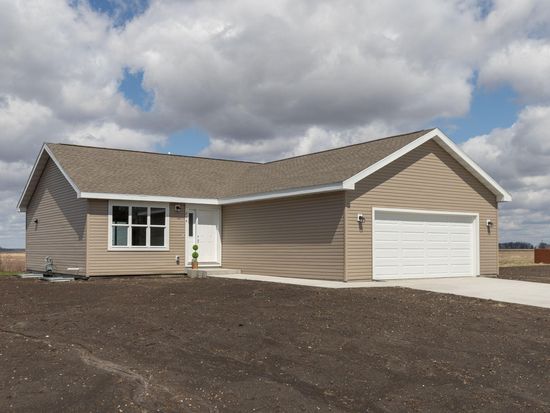 214 4th Pl, Claremont, MN 55924
