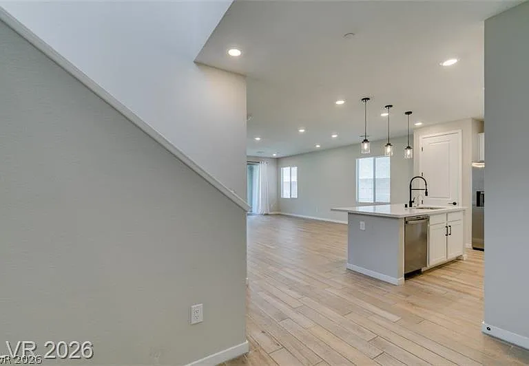 109 Medianoche St — Photo 4
