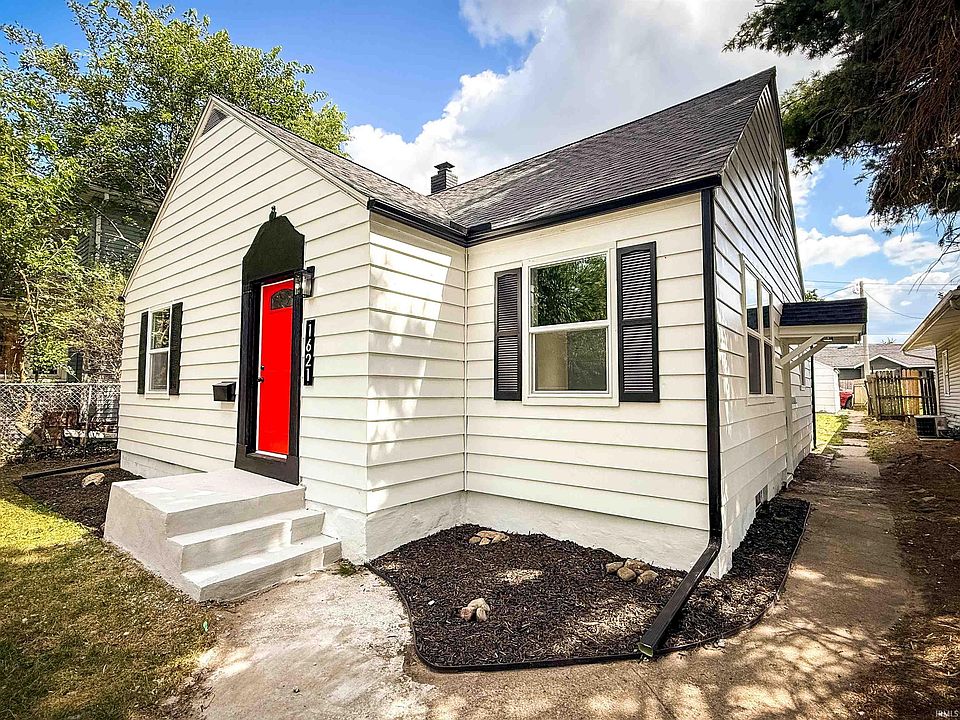 1st image of 1621 Lincolnway Way W