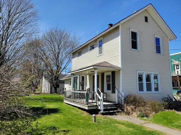 19663 Main St, Conklin, MI 49403