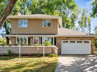5160 Bona Rd, Mounds View, MN 55112