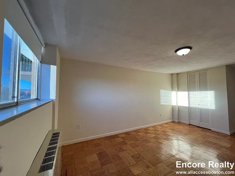 17 Monmouth Ct #M — Photo 26