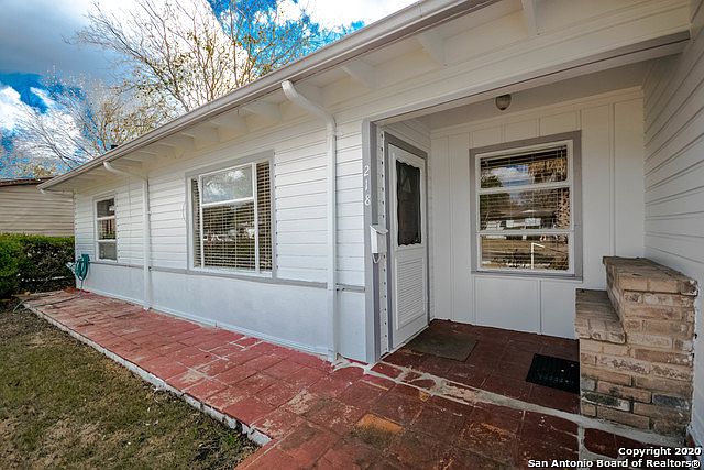 1st image of 218 Pilgrim Dr