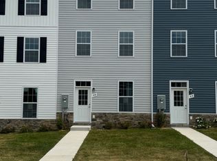 48 Snowdrop Ct, Kearneysville, WV 25430