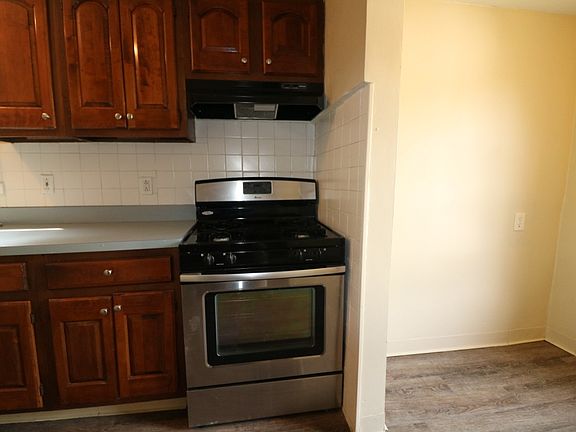 Kitchen stove