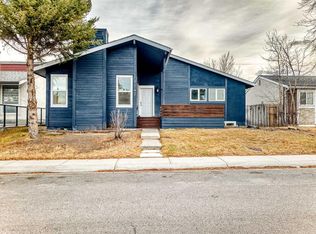 1242 W Mardale Dr NE, Calgary, AB T2A3L8