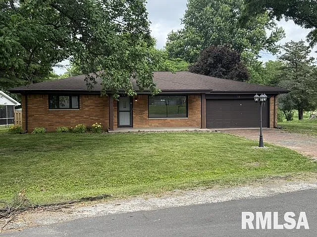 49 Birch Dr — Photo 1