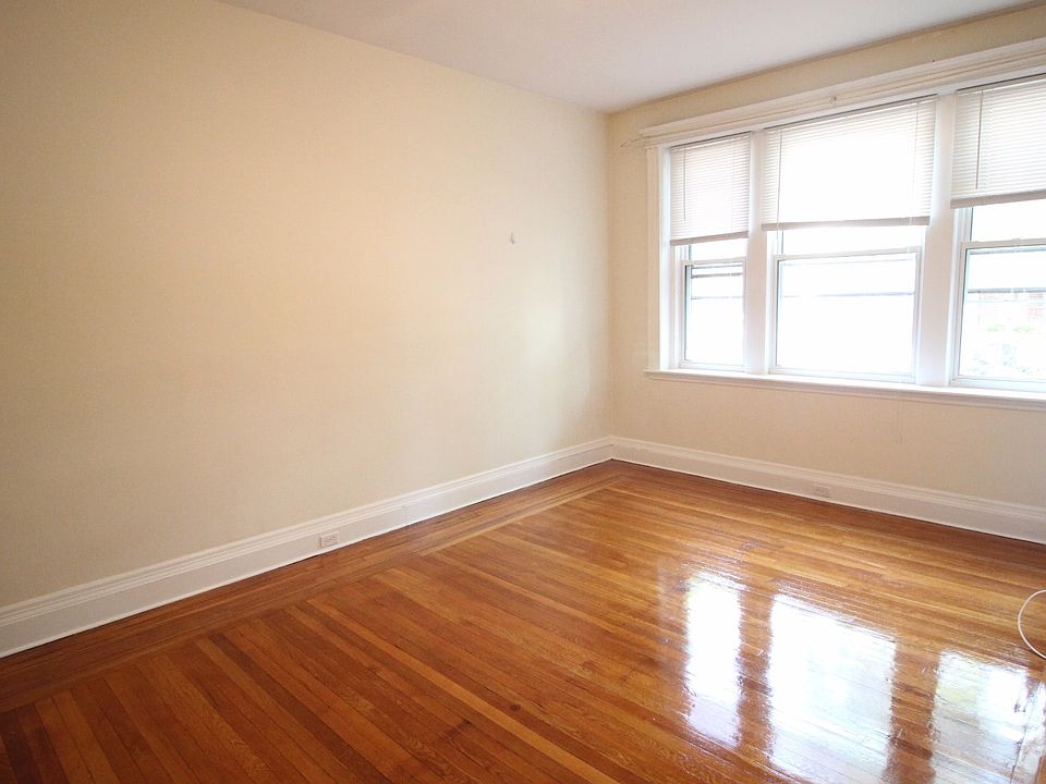 2nd image of 15 Lenox St #1