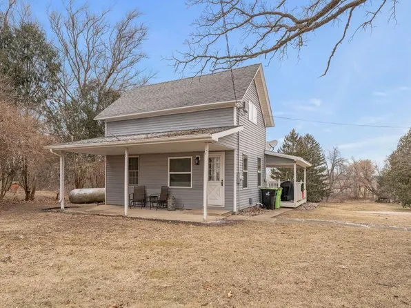 6724 Hillside Rd, Pickett, WI 54964