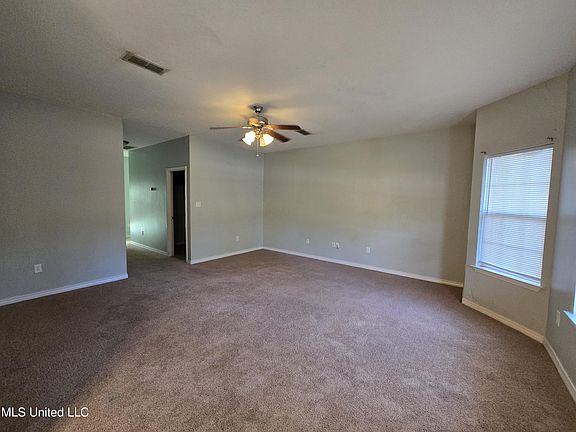 2nd image of 11623 Acorn Dr