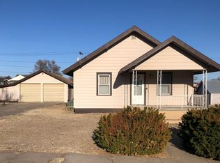722 Bowlus St, Jetmore, KS 67854