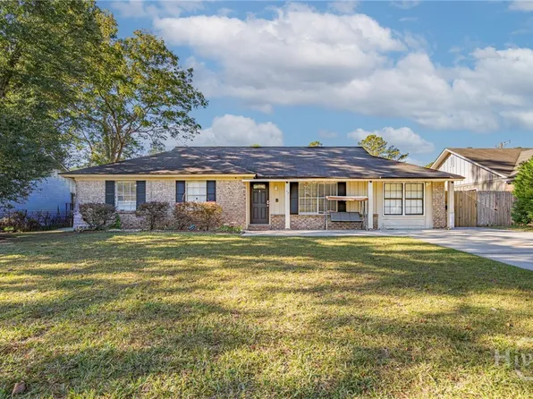 17 Oxford Ct, Savannah, GA 31419