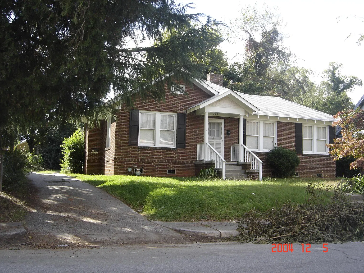 S Saluda Ave, Columbia — Photo 2