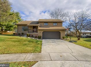 231 Westford Cir, Harrisburg, PA 17112