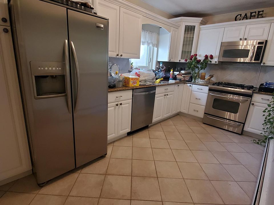 1st image of 1844 E 12th St Floor 3