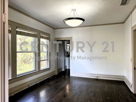 3rd image of 420 W Franklin St APT 5