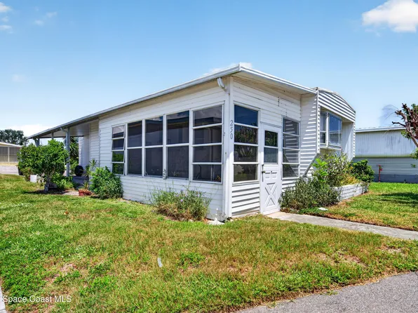 250 Liberty Ln, Melbourne Beach, FL 32951