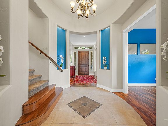 4th image of 2902 S Brookwater Ln