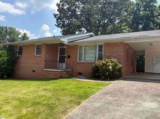 107 Kingswood Dr, Greenville, SC 29611