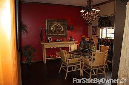 BEAUTIFUL FRONT PORCH AREA