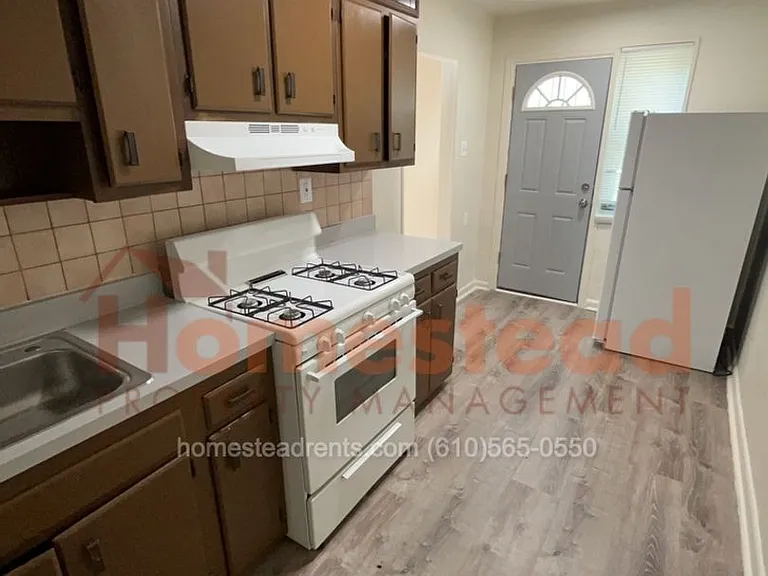 118 Felton Ave — Photo 6
