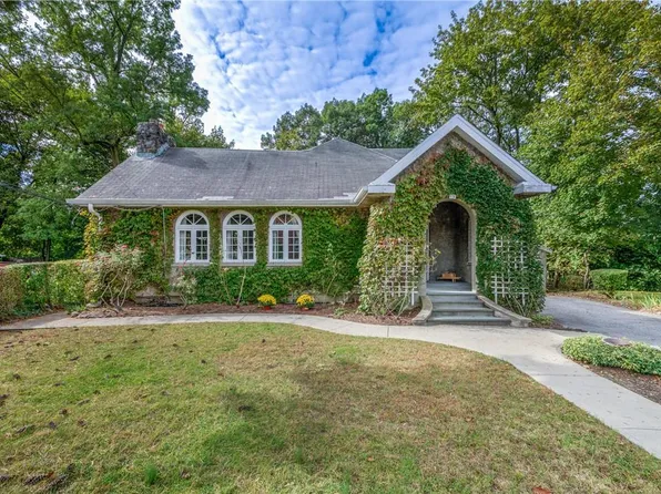 15 Holland Avenue, Sleepy Hollow, NY 10591