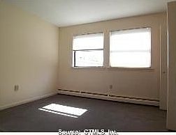 1st image of 32 Clemens Ct