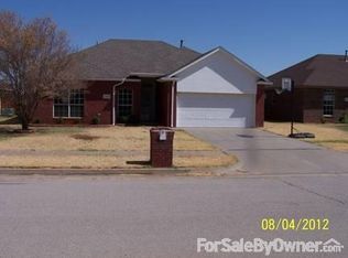 10213 NW 45th St, Yukon, OK 73099