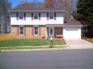 1678 Fallsway Dr, Crofton, MD 21114