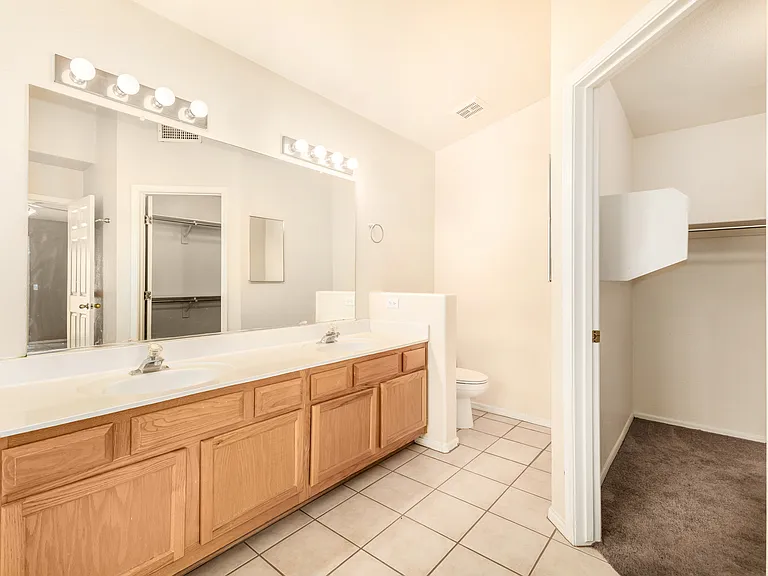 15221 N 87th Dr — Photo 25