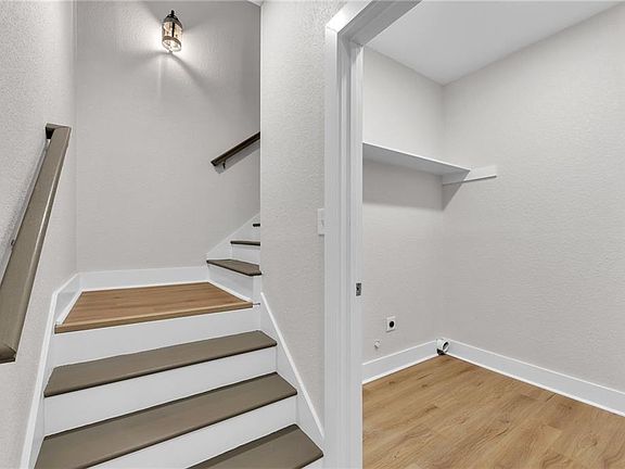 5th image of 117 N 8th St