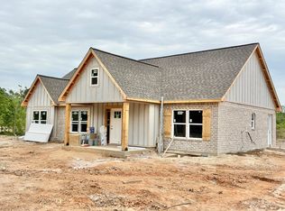 434 Monroe Breeland Rd, Poplarville, MS 39470