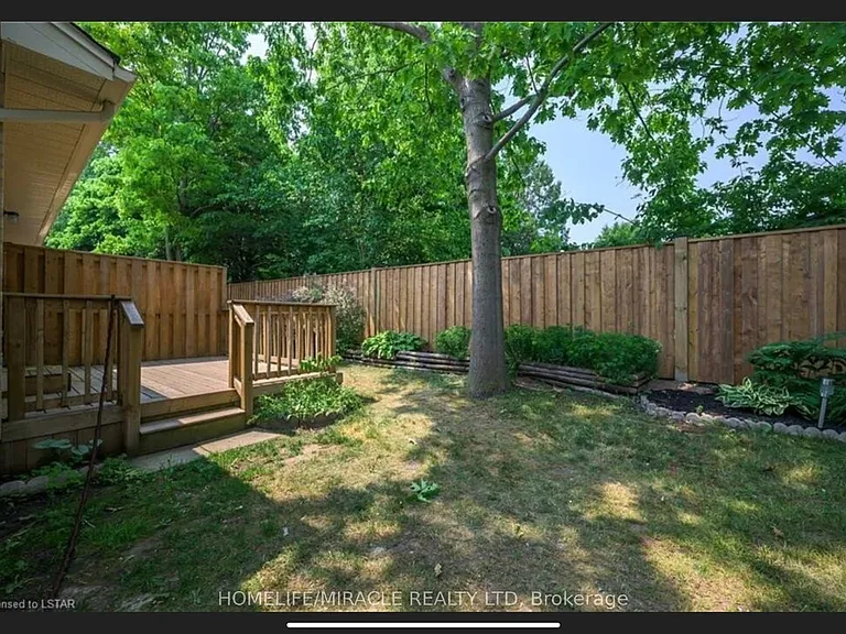 195 Barker St #7 — Photo 5