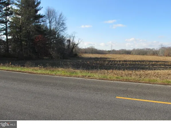 547 Chews Landing Rd, Sicklerville, NJ 08081