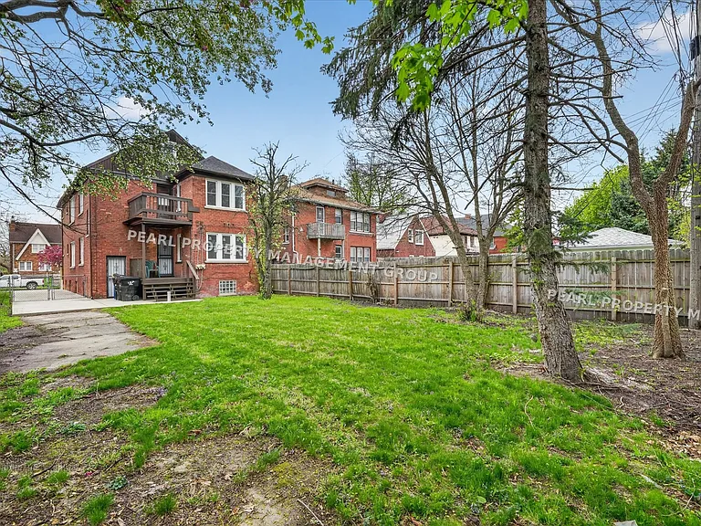 368 Piper Blvd — Photo 3