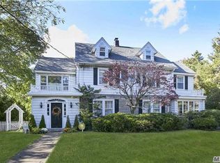 12 Broadway, Rockville Centre, NY 11570