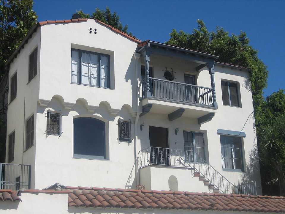 1st image of 748 Parkman Ave APT 1