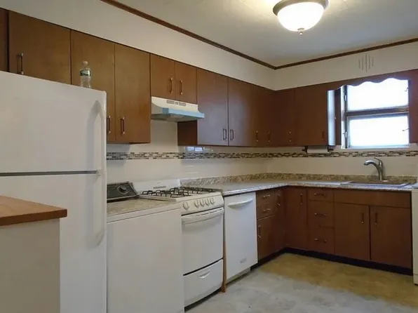 21-26 42nd Street image 1 of 3