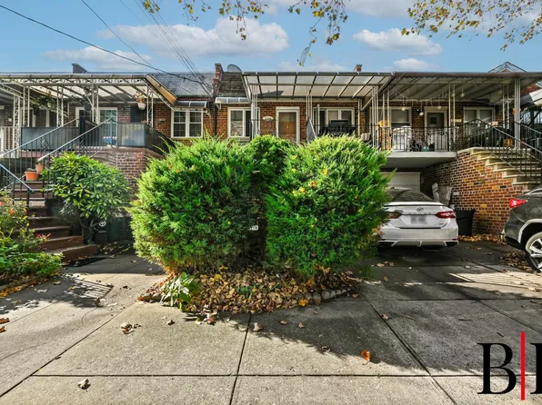 2044 East 60th Street image 1 of 25