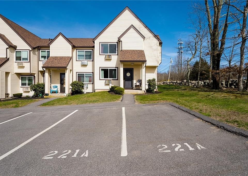 221 W High St Westerly RI Zillow