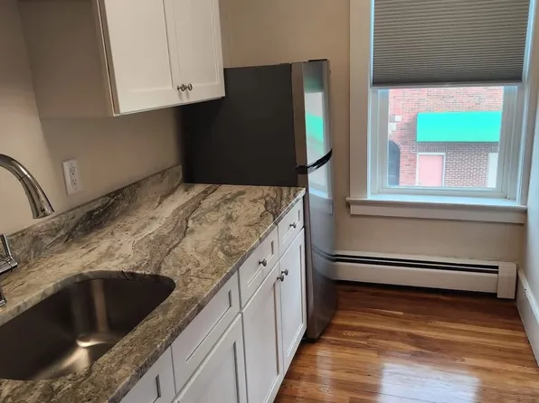 3 Richard St #204, Cranston, RI 02910